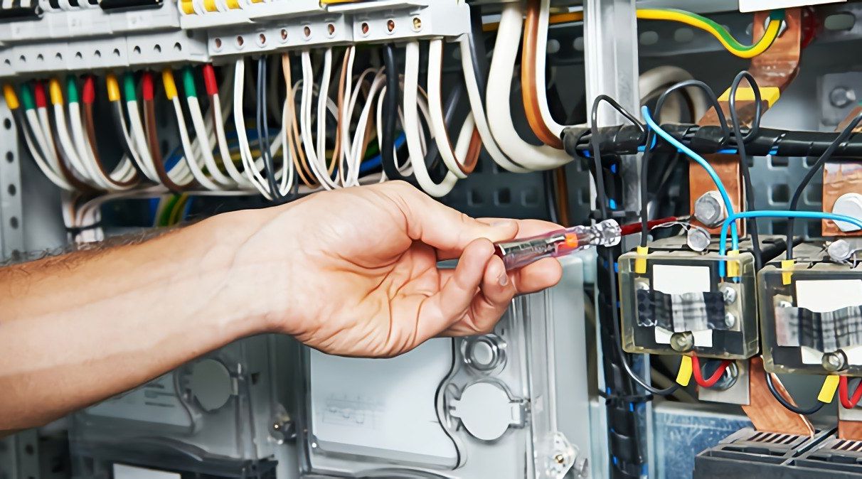 Is Becoming an Electrician a Good Career Choice? - Tulsa Welding School