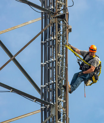 soldador de torres de telecomunicaciones