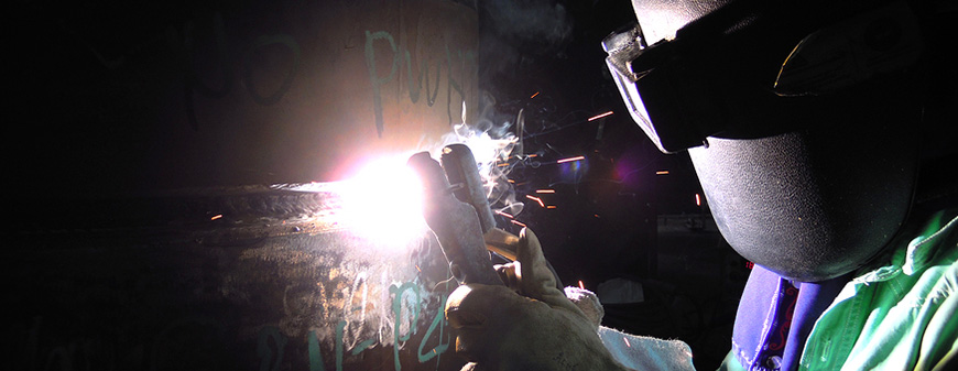 welder working with osha